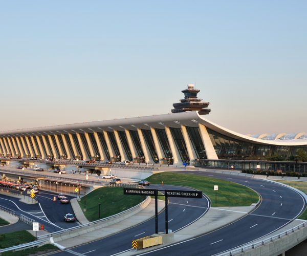 United to invest more than half a billion-dollars on Washington Dulles Hub